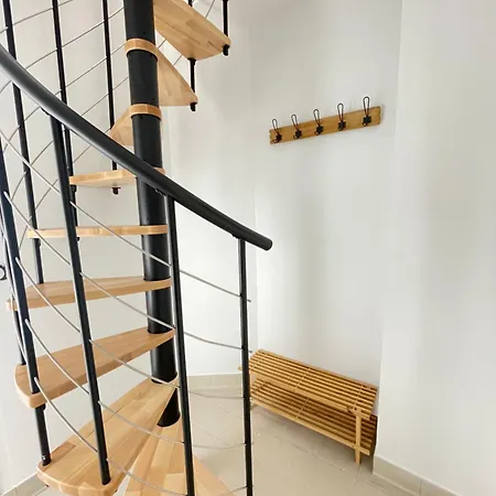 Le 165 Διαμέρισμα