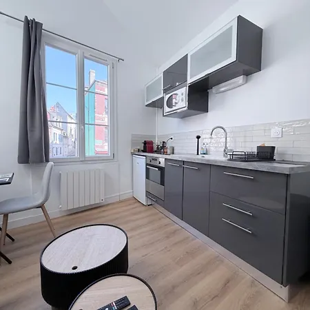 Le 165 * טרוביל-סור-מאר